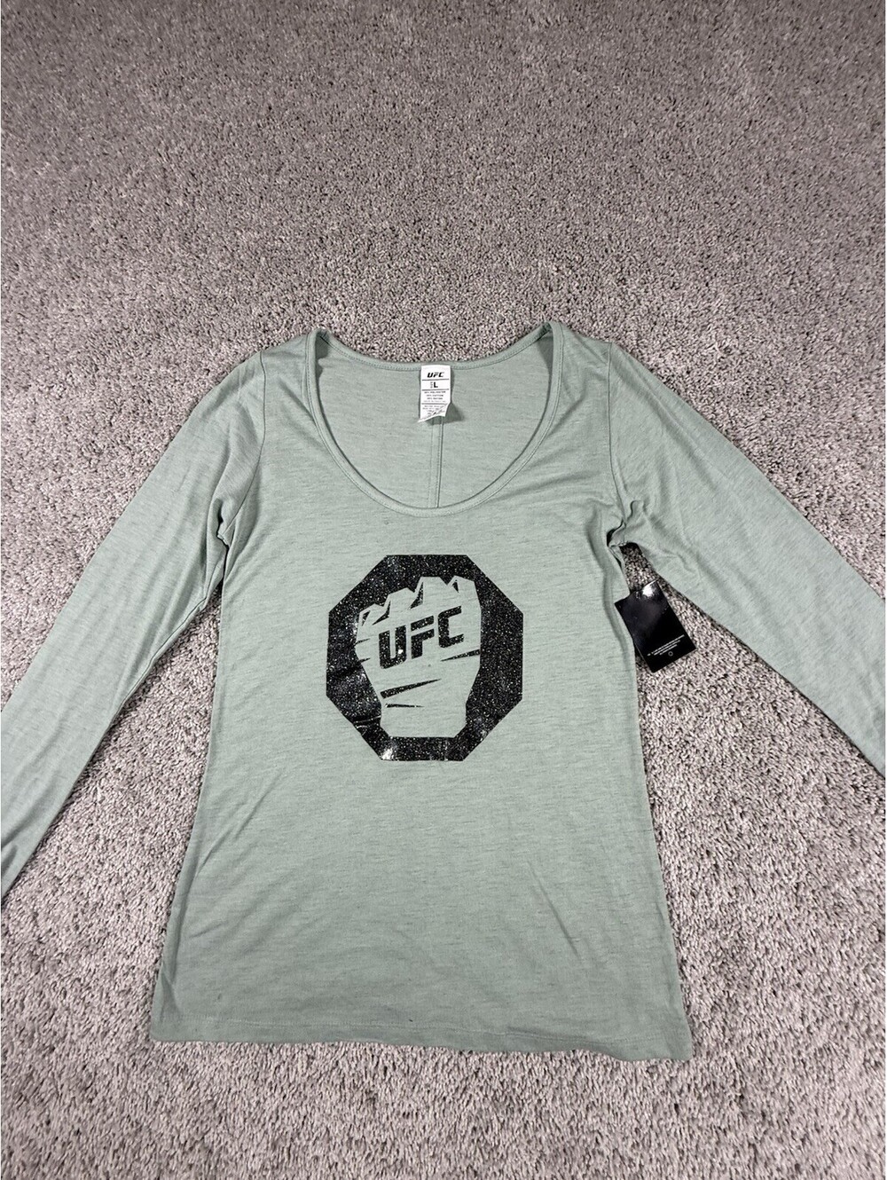 NWT UFC Womens Glitter Logo Graphic T-Shirt Size Large Long Sleeve Green